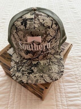Southern String Hat Co Camo Mesh Trucker Hat - Green/Tan NEW